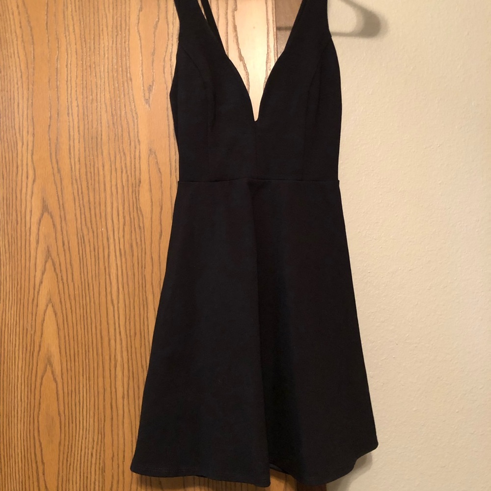 Lulu’s Black Dress